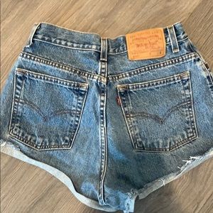 Levi’s Shorts - Aritzia